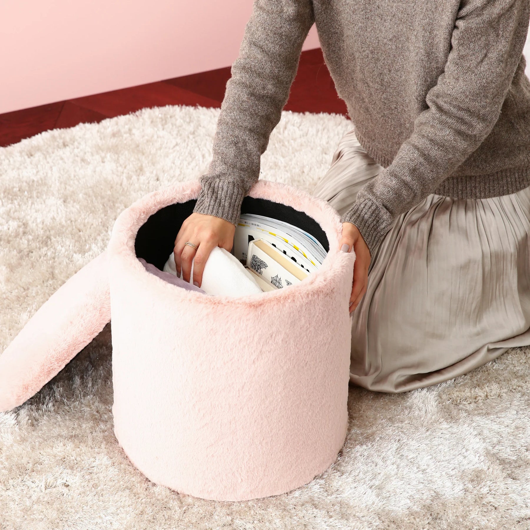 Chantilly Stool White (W350 × D350 × H410)